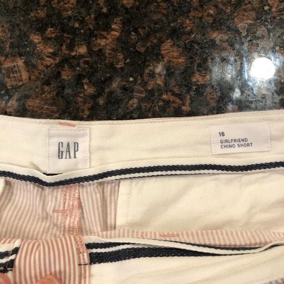 Gap Raw Hem Pink & White Stripe Shorts - Picture 2 of 8